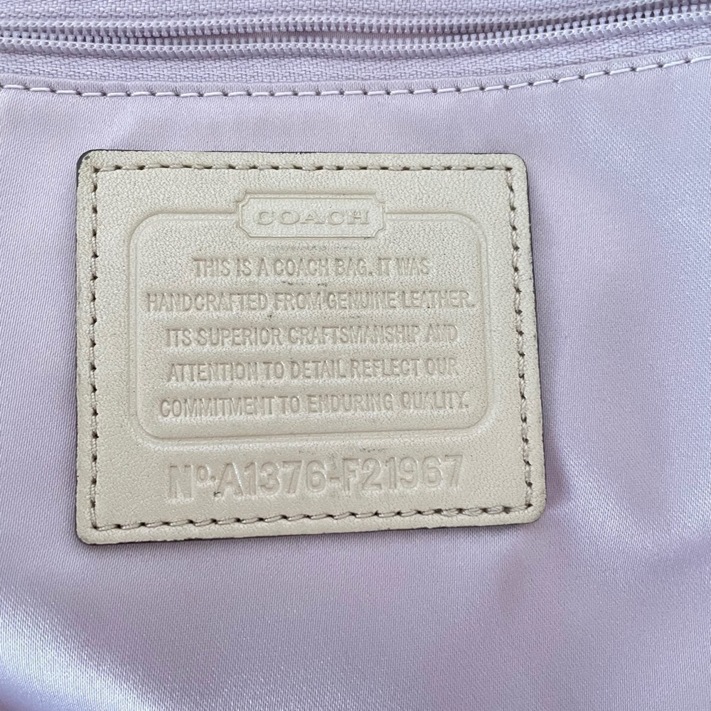 Coach Leather Beige Shoulder Hobo purple lining Hand Bag - Picture 14 of 16